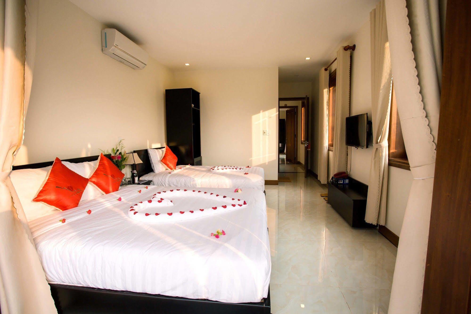 New Sunshine Homestay Hoi An Esterno foto